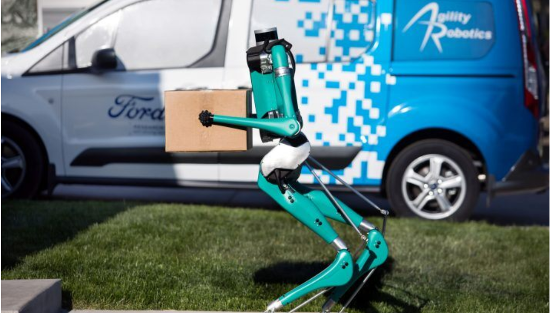 Digit: il robot Ford consegna il futuro della guida autonoma